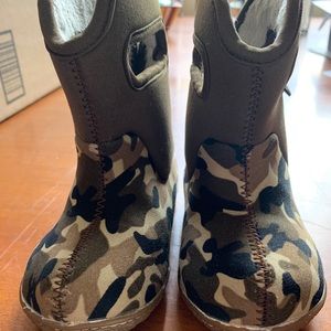 BOGS Waterproof Camo Boots